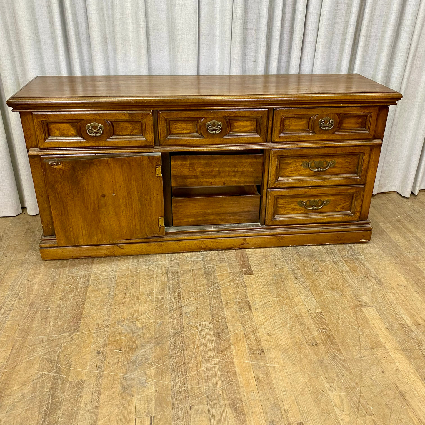 1970's Style Dresser