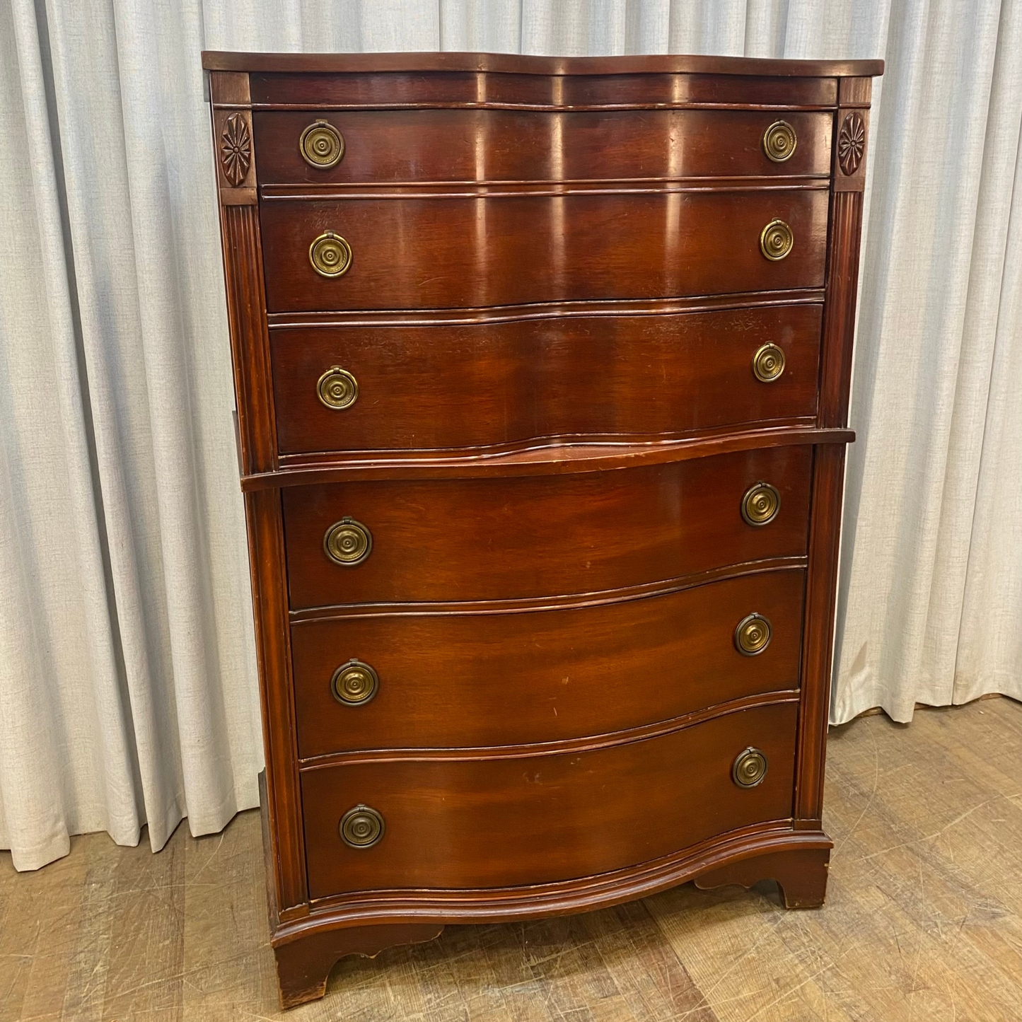 Five Drawer Classic Hepplewhite Chest