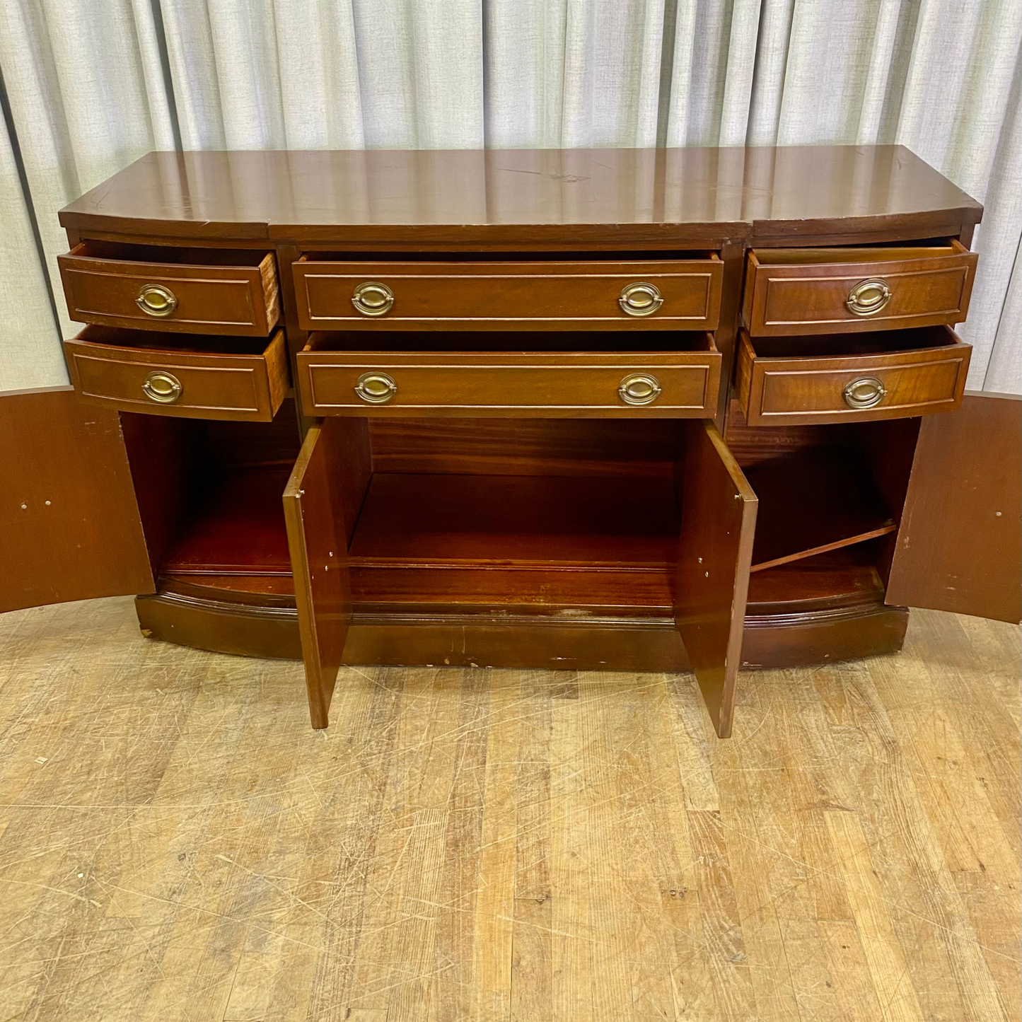 Six Drawer Four Drawer Hepplewhite Sideboard