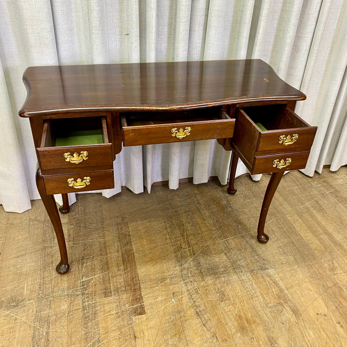 Cute Three Drawer Queen Anne Desk