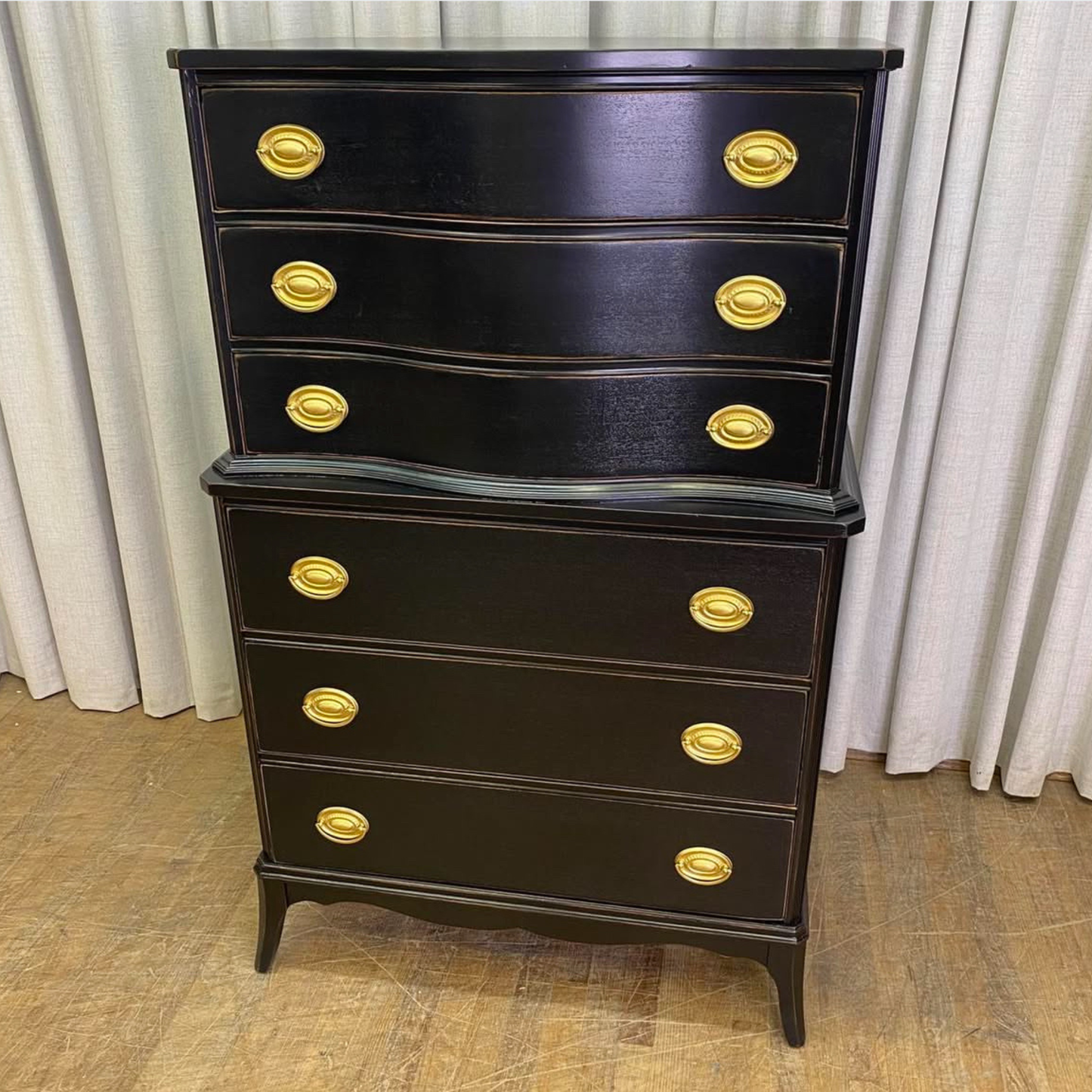 Hepplewhite Six Drawer Chest