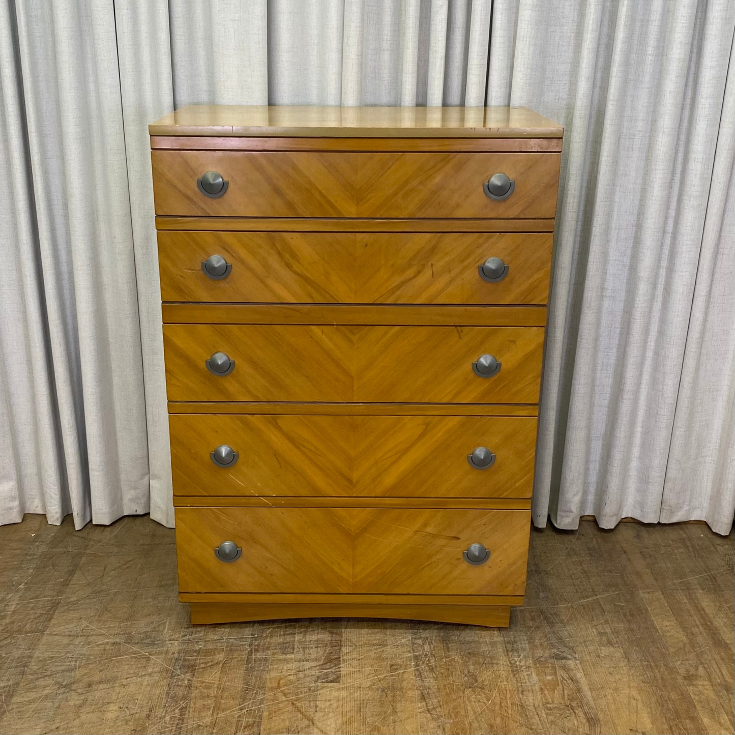 Five Drawer Chest by United