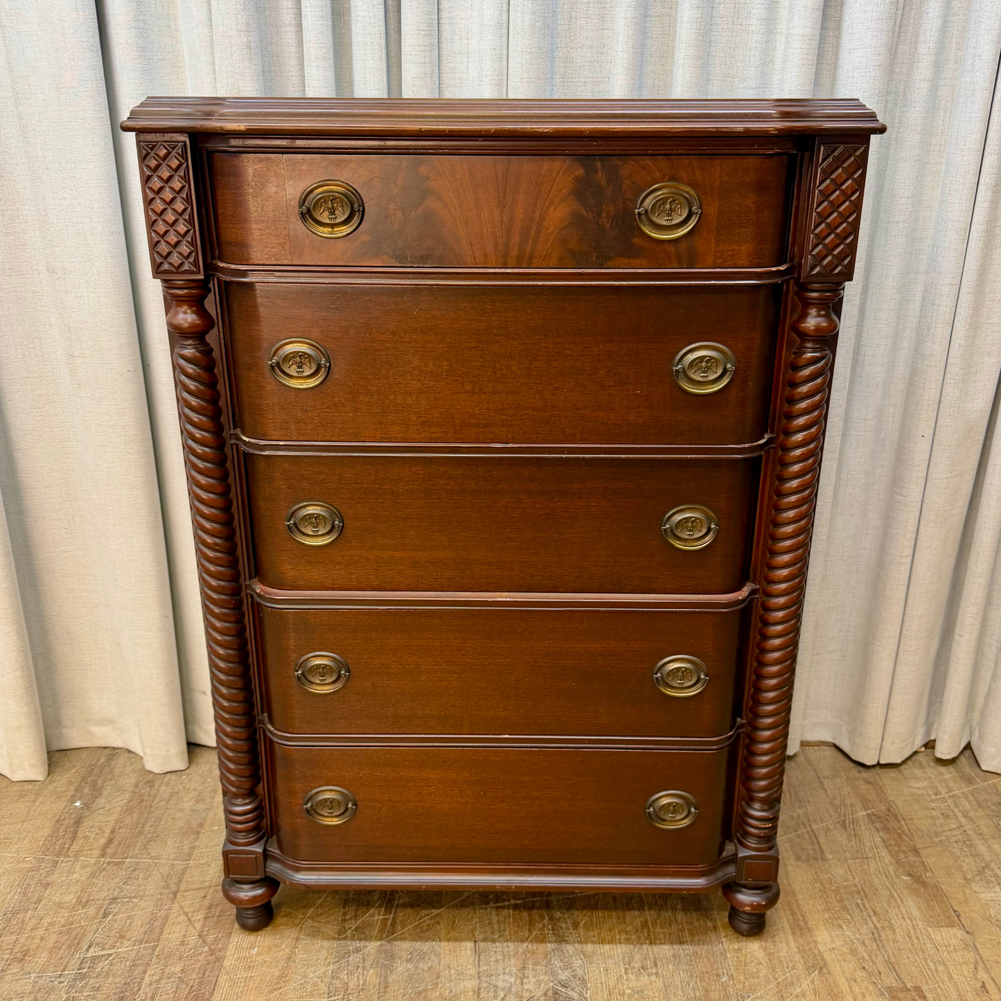 Mahogany Twist Chest