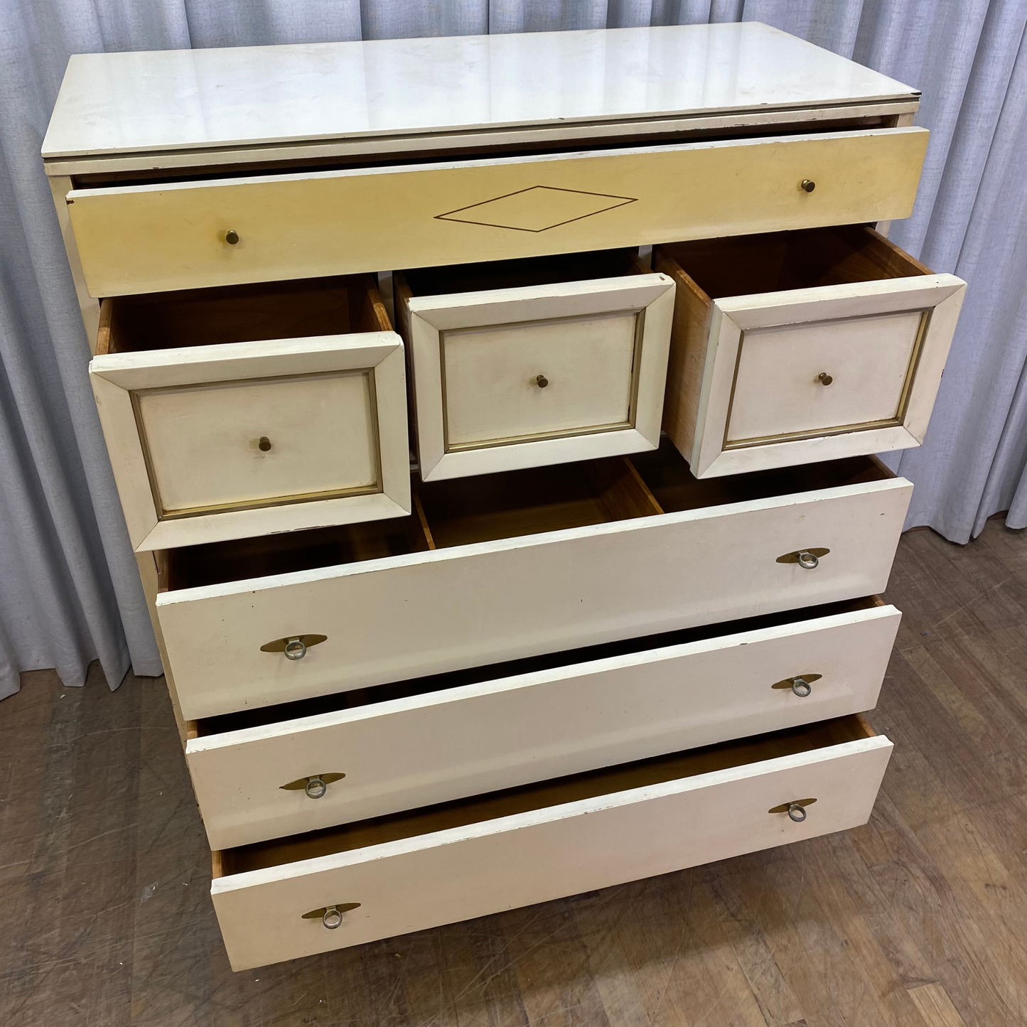 MCM Chest