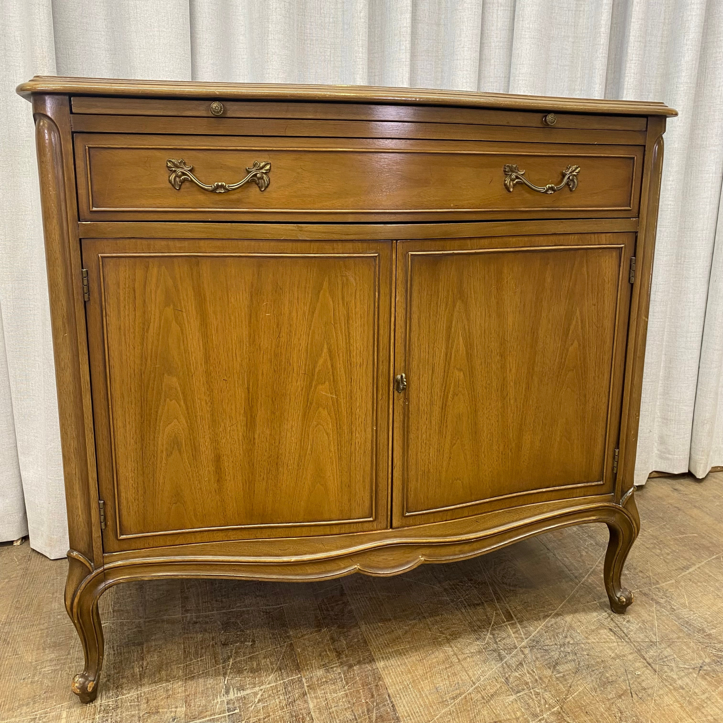 French Server by Drexel