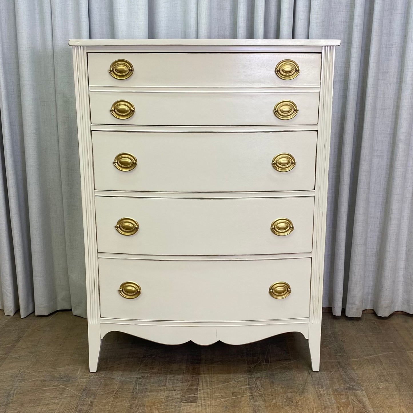 Hepplewhite Chest