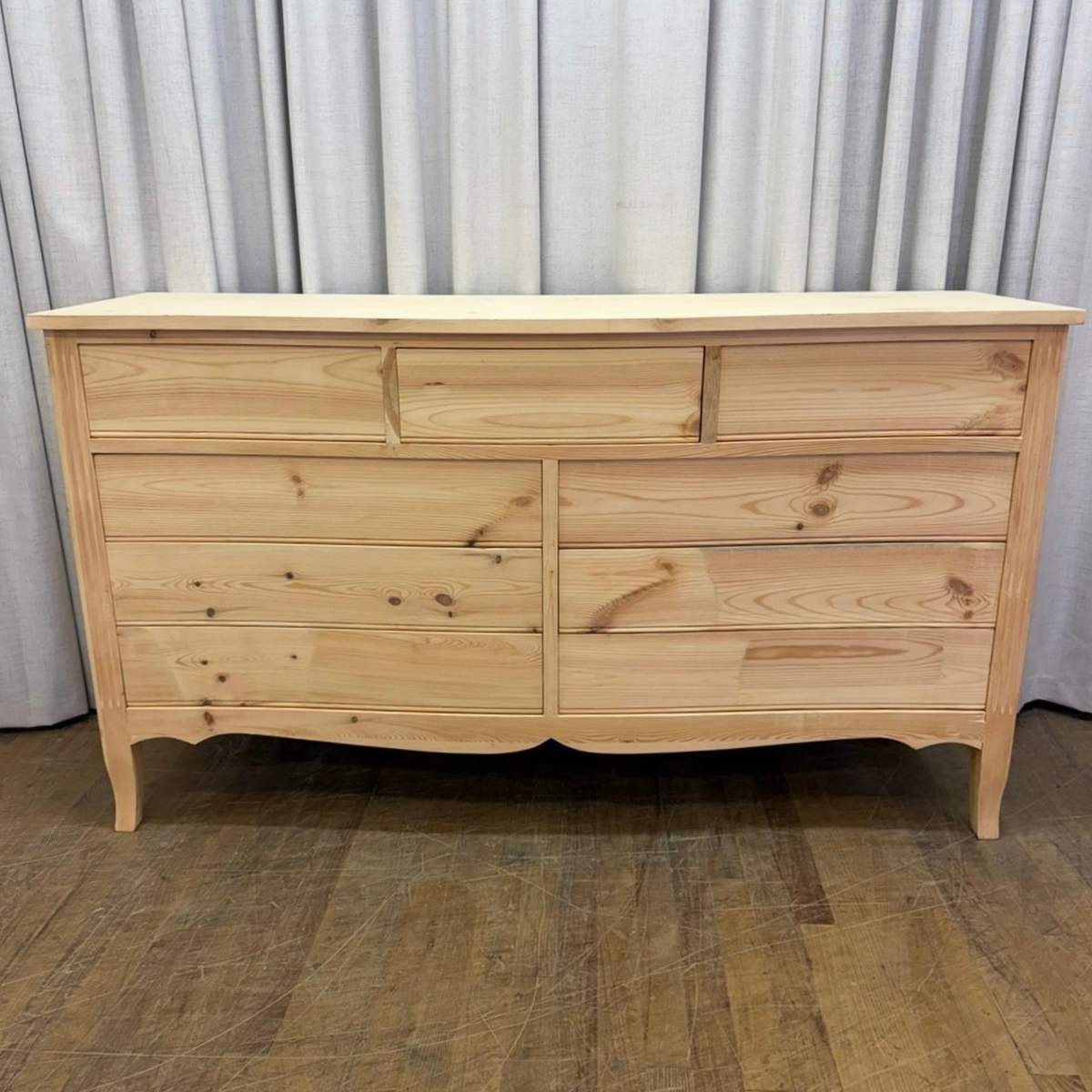 Hepplewhite Style Dresser