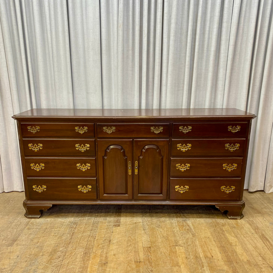Ethan Allen Bracket Foot Dresser