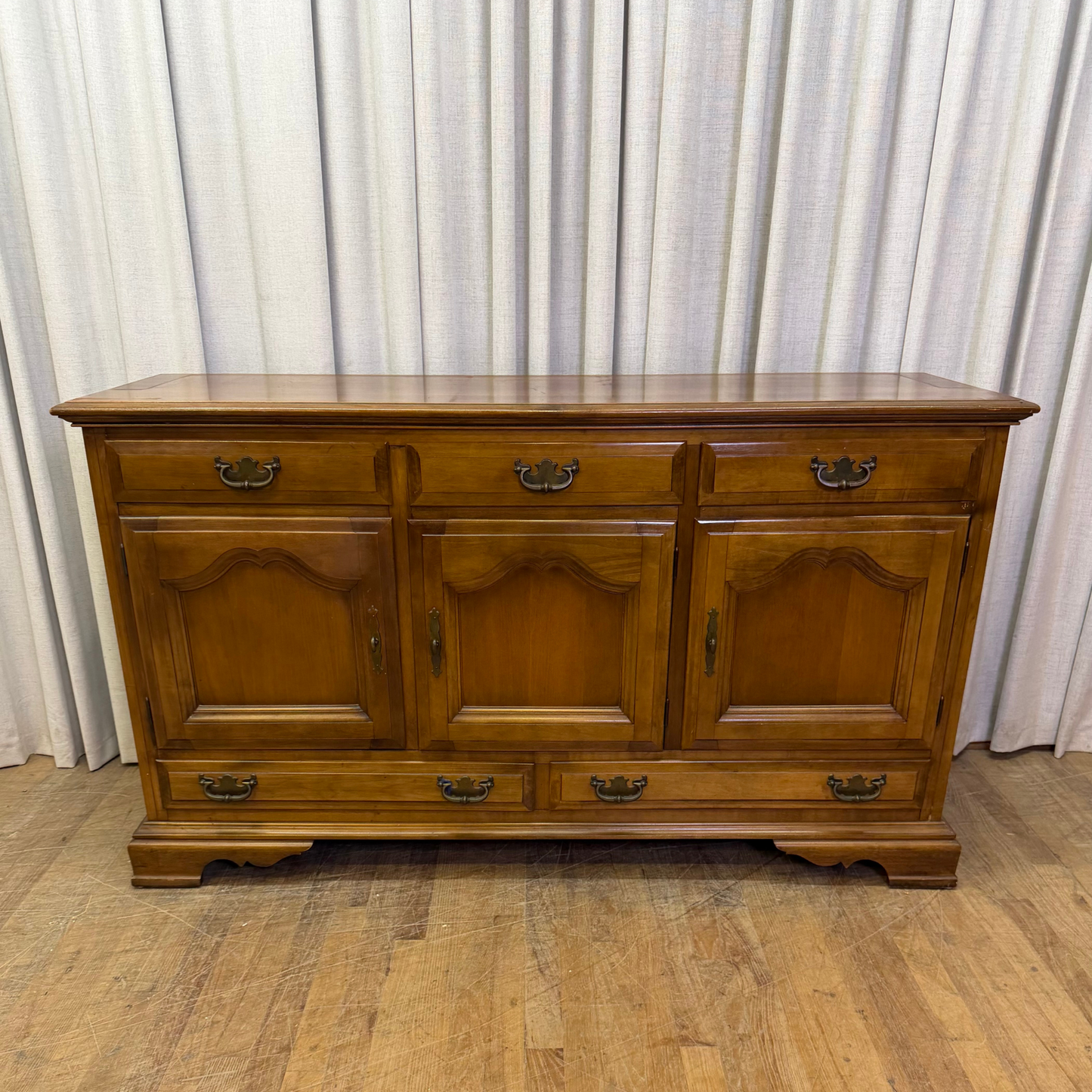 Vintage Solid Wood Bracket Foot Sideboard