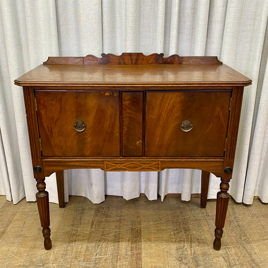 Super Cute Two Door Depression Era Server