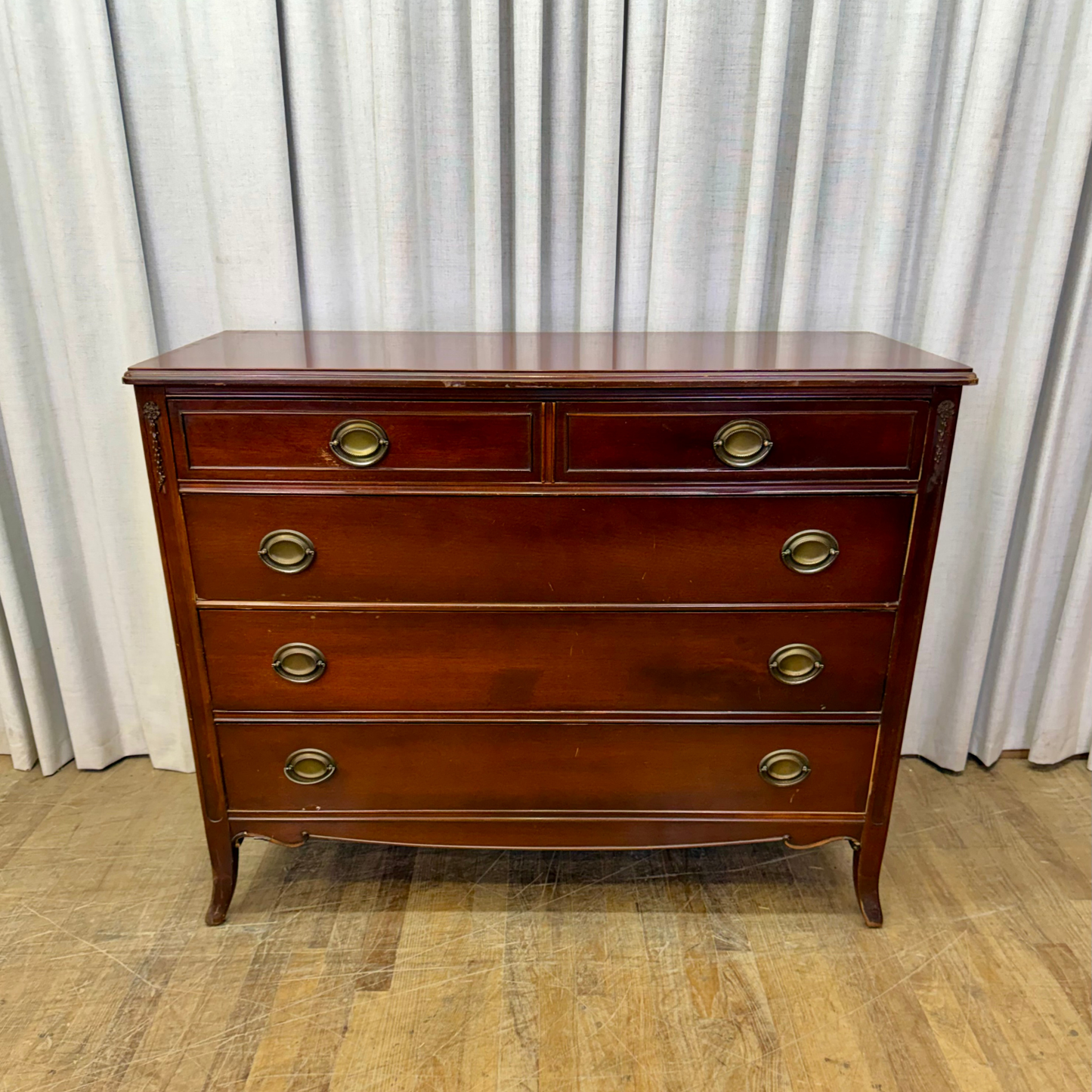 Four Drawer Hepplewhite Dresser