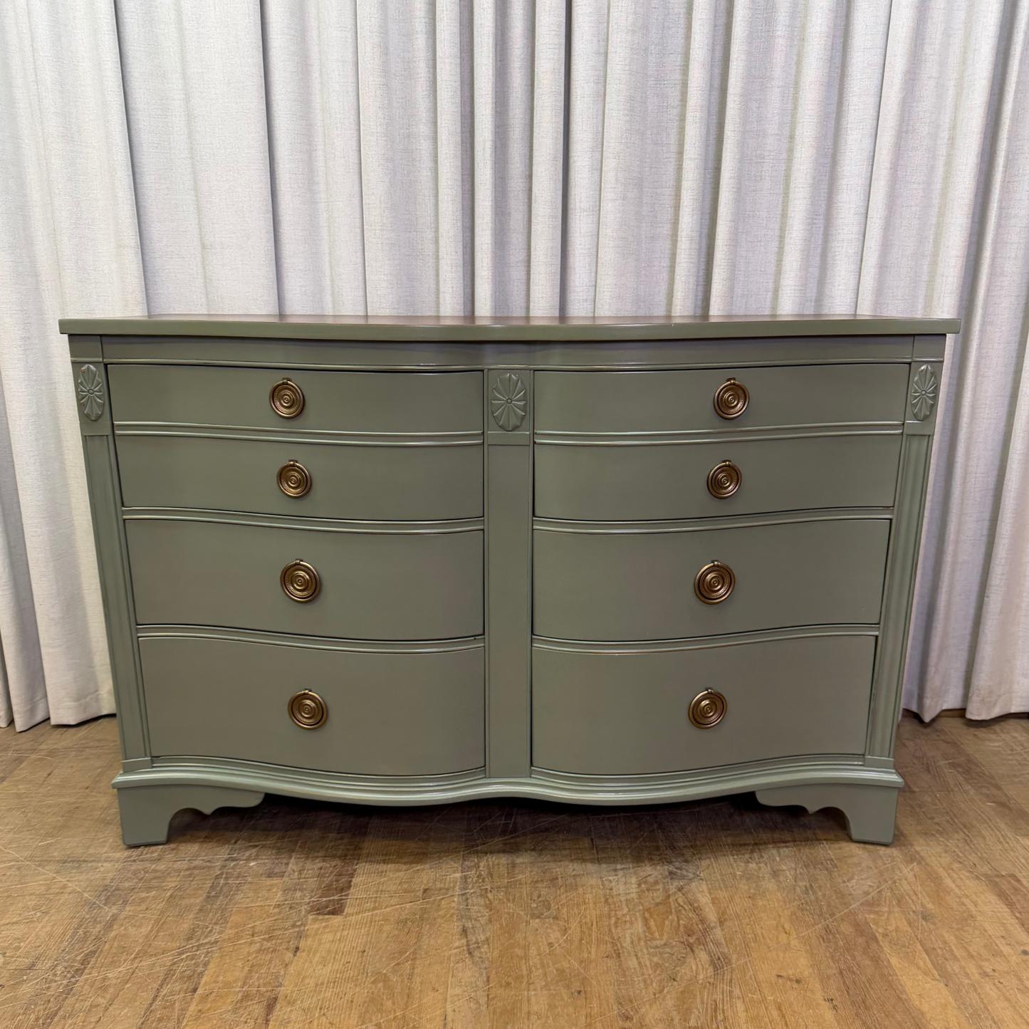 Eight Drawer Dresser Lacquered Rose Pine Green