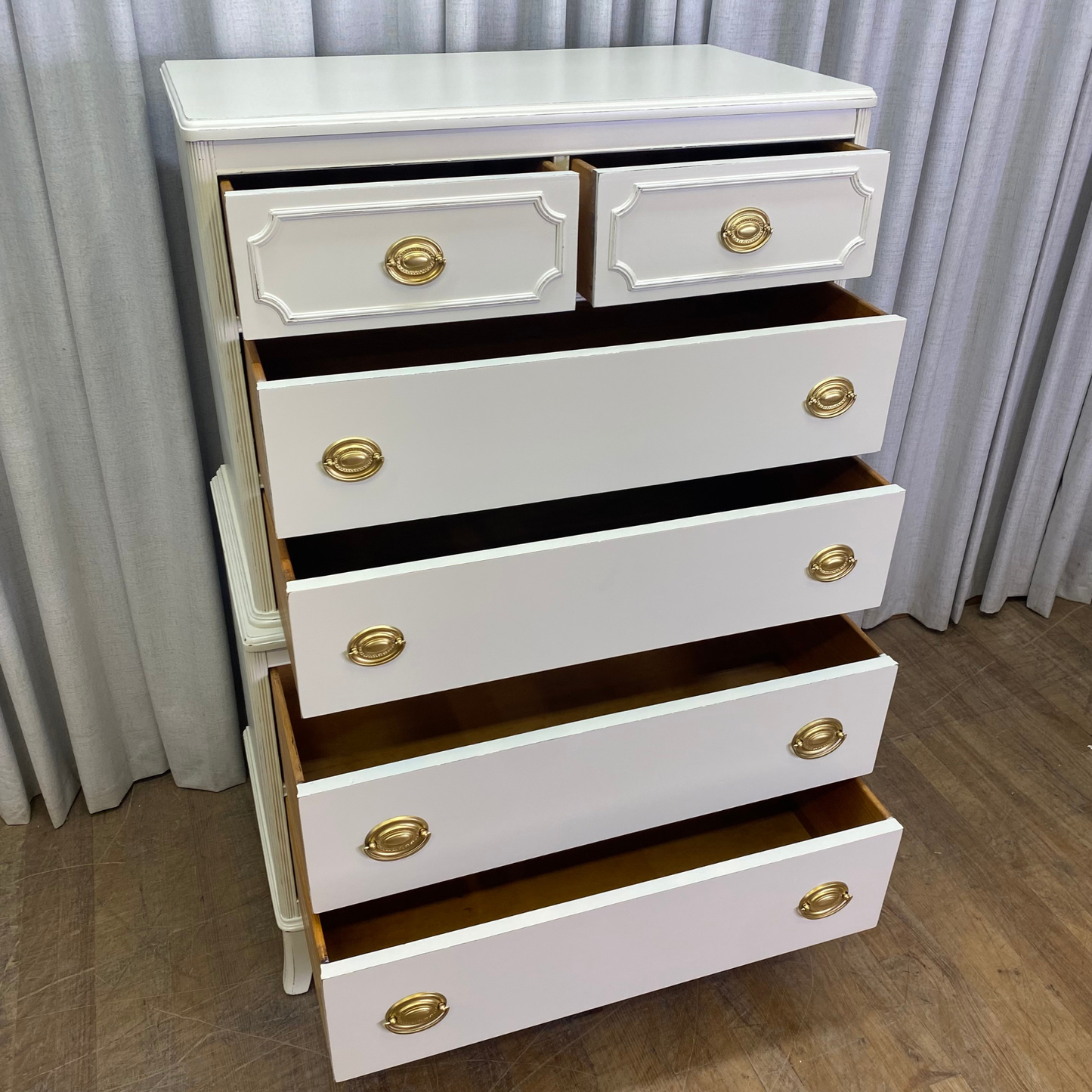 Six Drawer Hepplewhite Chest