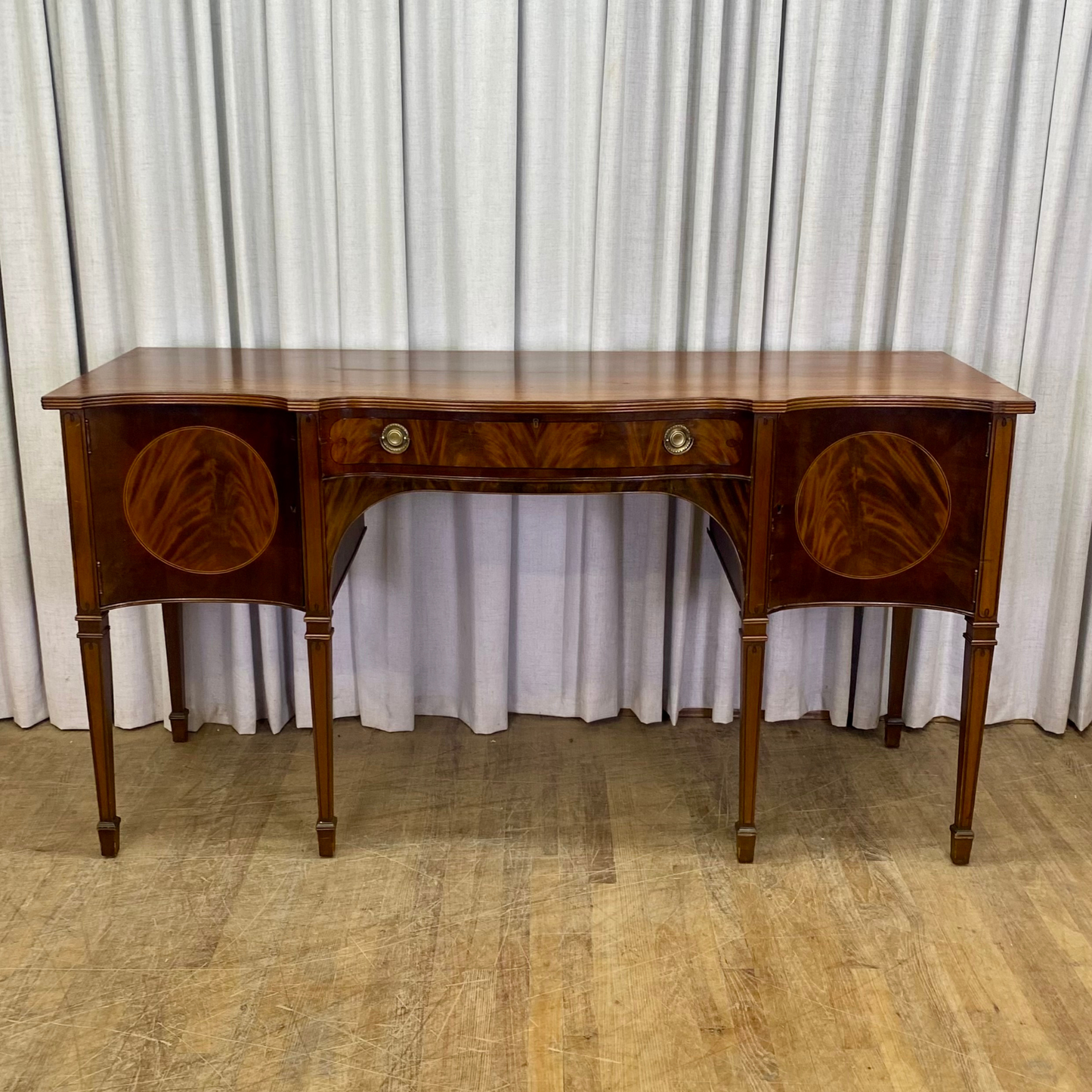 Hepplewhite Long Leg Sideboard