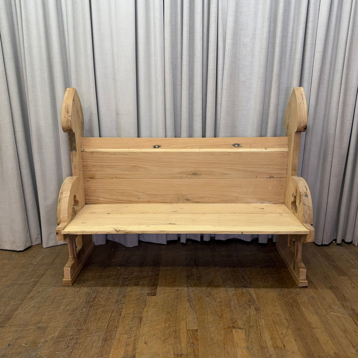 Clover Design Church Pew