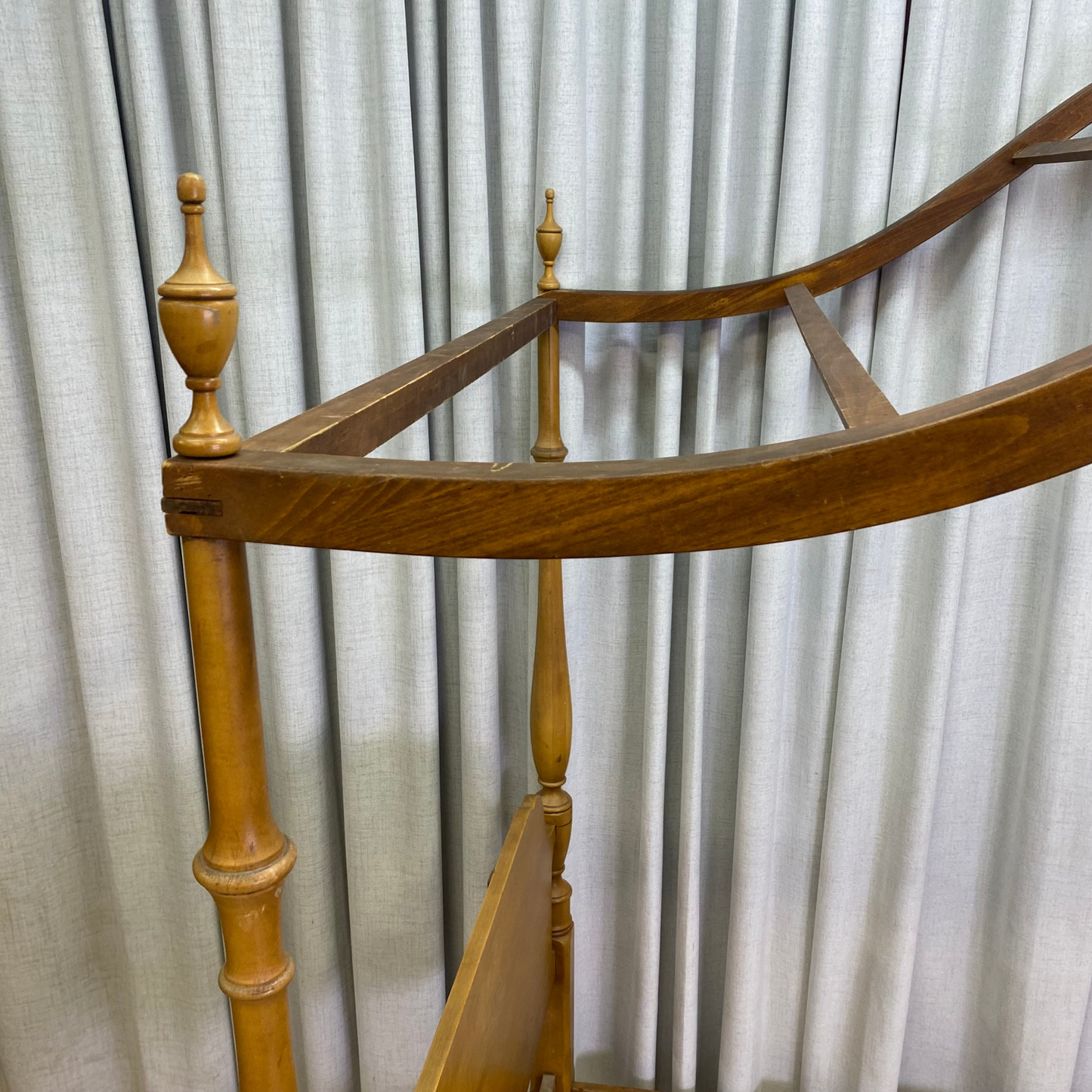 Solid Wood Twin Size Canopy Bed