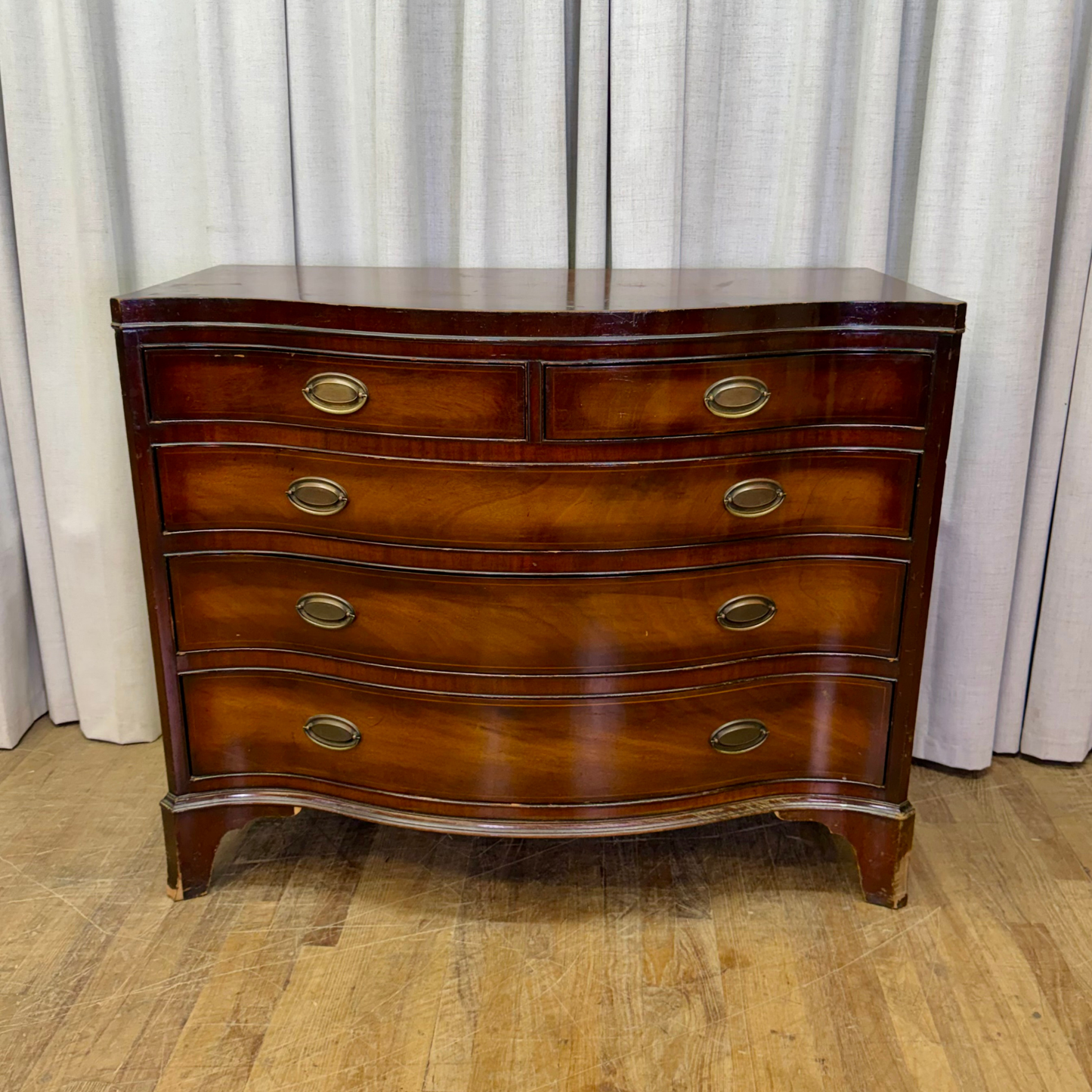 Five Drawer Hepplewhite Style Dresser