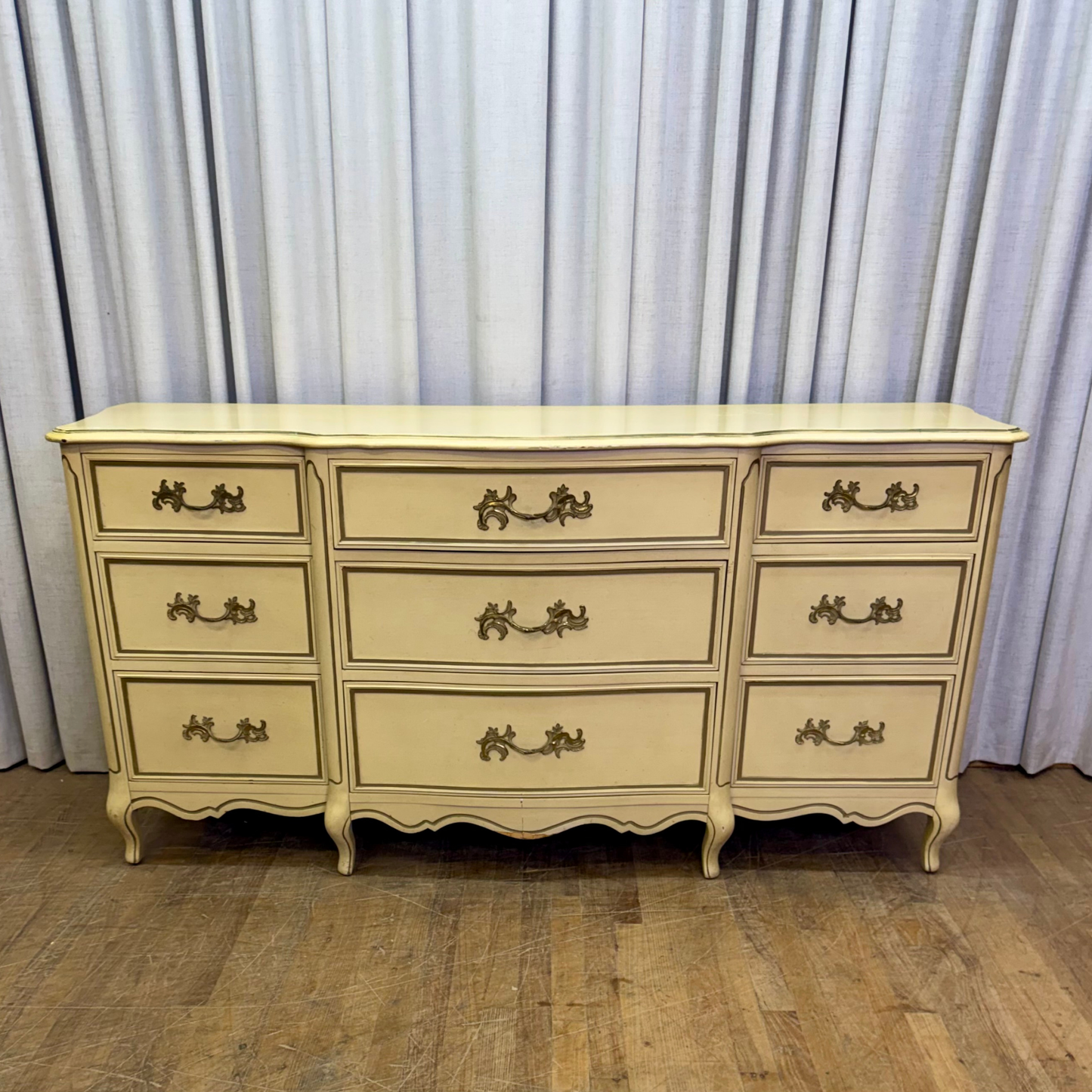 Nice Nine Drawer French Provincial Dresser
