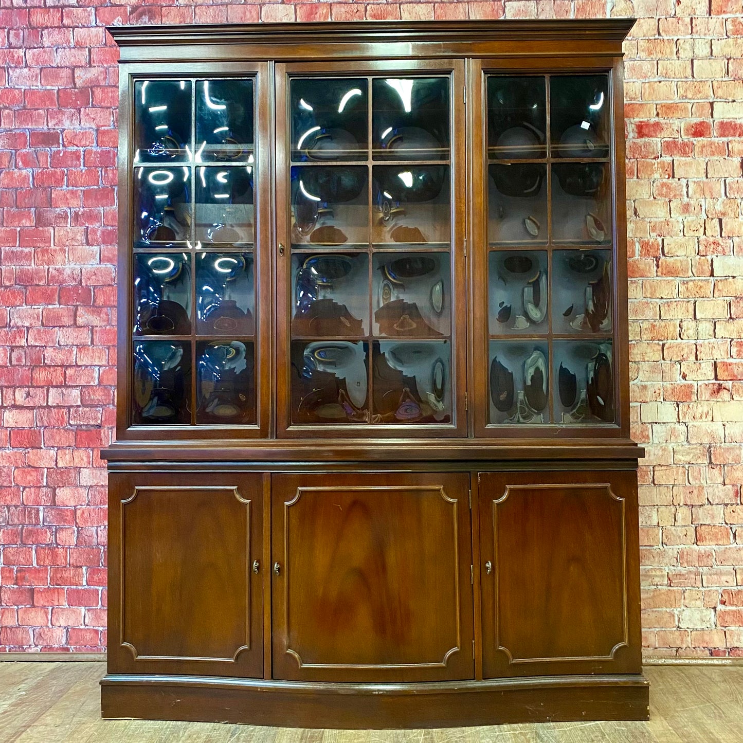 Mahogany China Cabinet with Bubble Glass