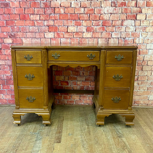 Mahogany Bracket Foot Desk