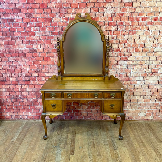 Queen Anne Vanity